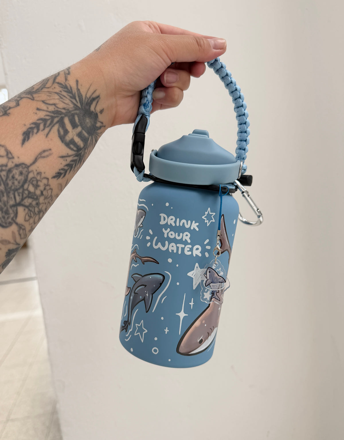[PRE-ORDER] Sharkie - Insulated water bottle